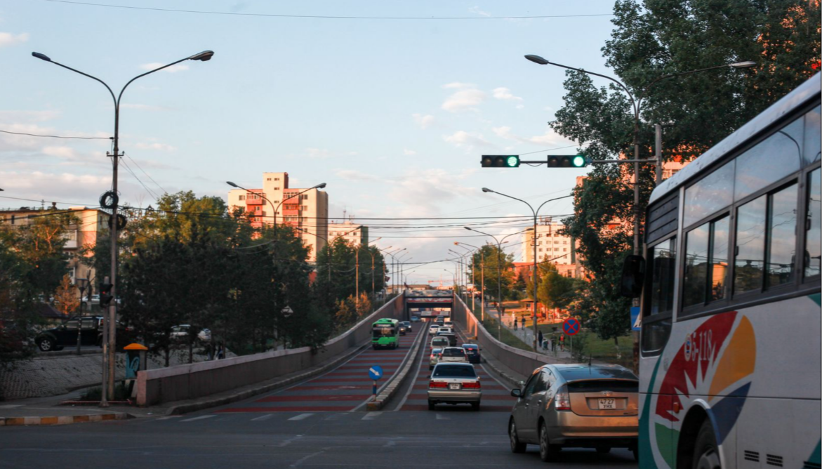 3 болон 8-аар төгссөн дугаартай тээврийн хэрэгсэл өнөөдөр хөдөлгөөнд оролцохгүй